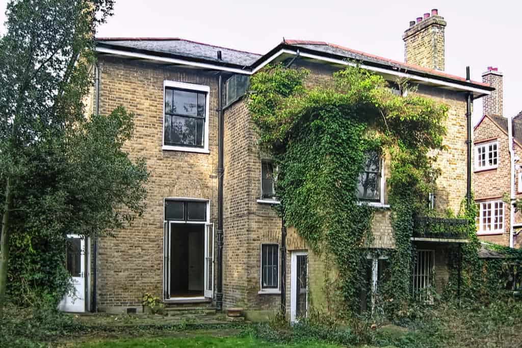 Victorian property for renovation in Putney