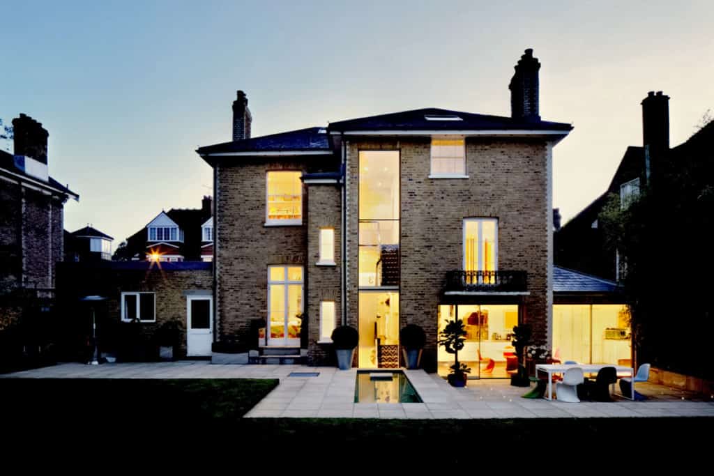 Contemporary garden design by Dyer Grimes Architecture in London