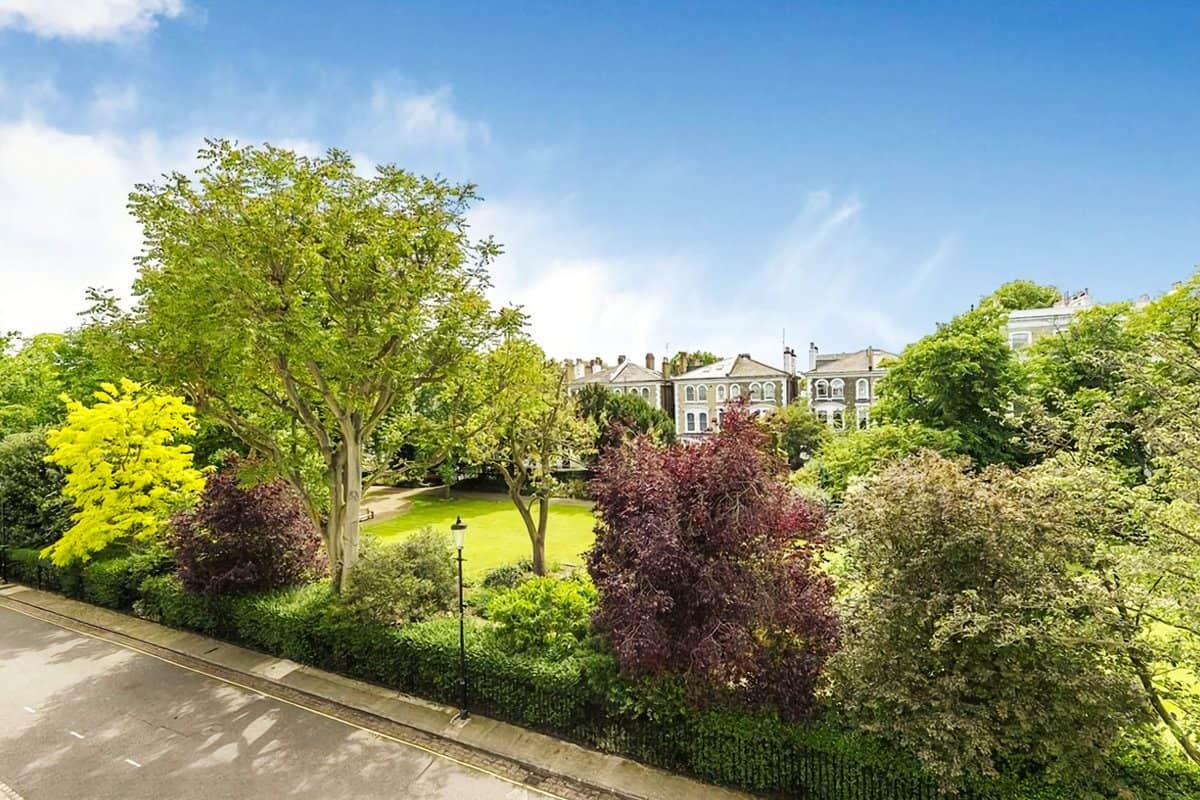 New Basement Beneath Victorian House on Chelsea's Beautiful Carlyle